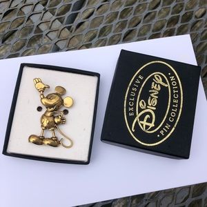 Vintage Standing Mickey Gold Napier Pin Brooch Goldtone Waving - original box